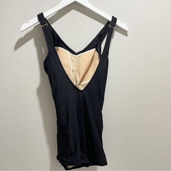 ROXANNE Women’s Black Bra Sized Skirted Shirred Front Modest Swimsuit Sz 12 34DD - Picture 2 of 6